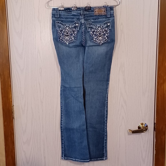 LA Idol USA Jeans, Size 5, Flared 8", Low-Rise, Boot Cut, 30W x 30L, Bedazzled - Picture 2 of 12